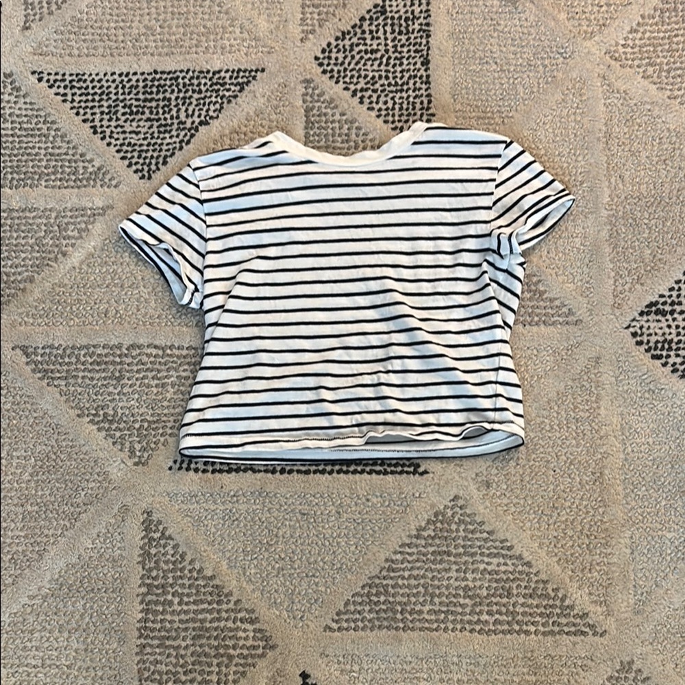 Aeropostale Black and White Striped Short Sleeve Tee